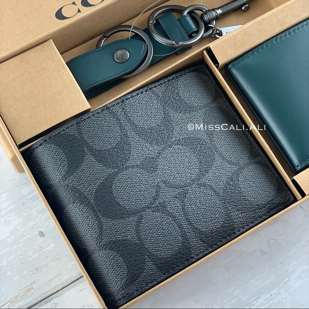 NWT COACH 3-in-1 Men’s Boxed Set Wallet Card Case Set - Picture 2 of 15